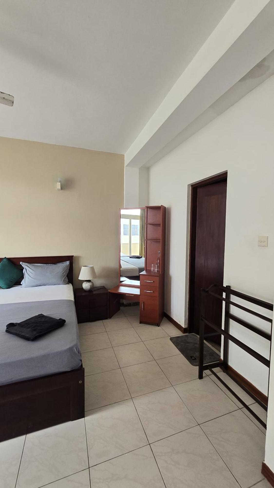 Palmyrah Residencies Hotel Colombo Kültér fotó